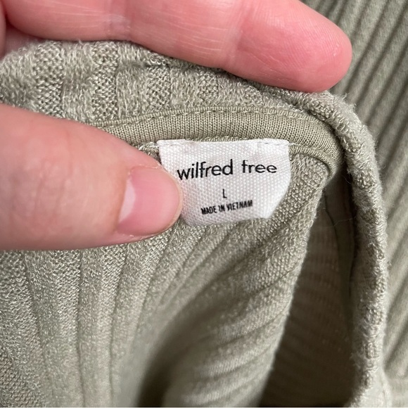 Aritzia Wilfred Ribbed Knit Lightweight Sage Green Cropped Sweater Size Large - Picture 4 of 6